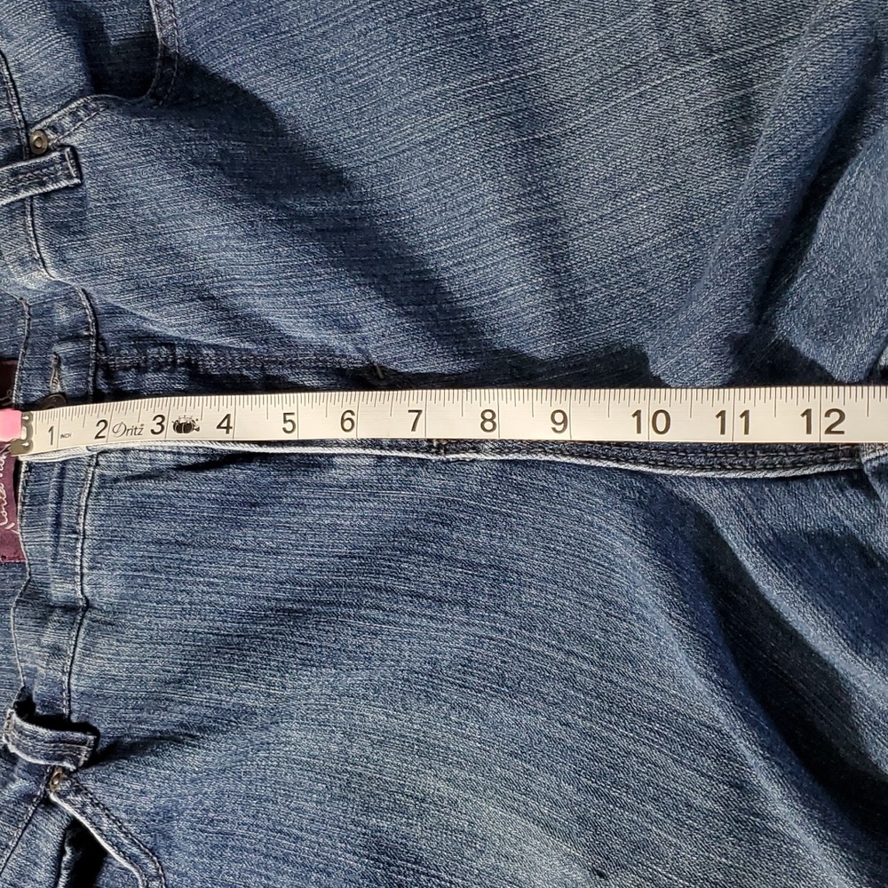 Women's Gloria Vanderbilt Amanda Blue Denium Jeans. Size 16. - Picture 10 of 12